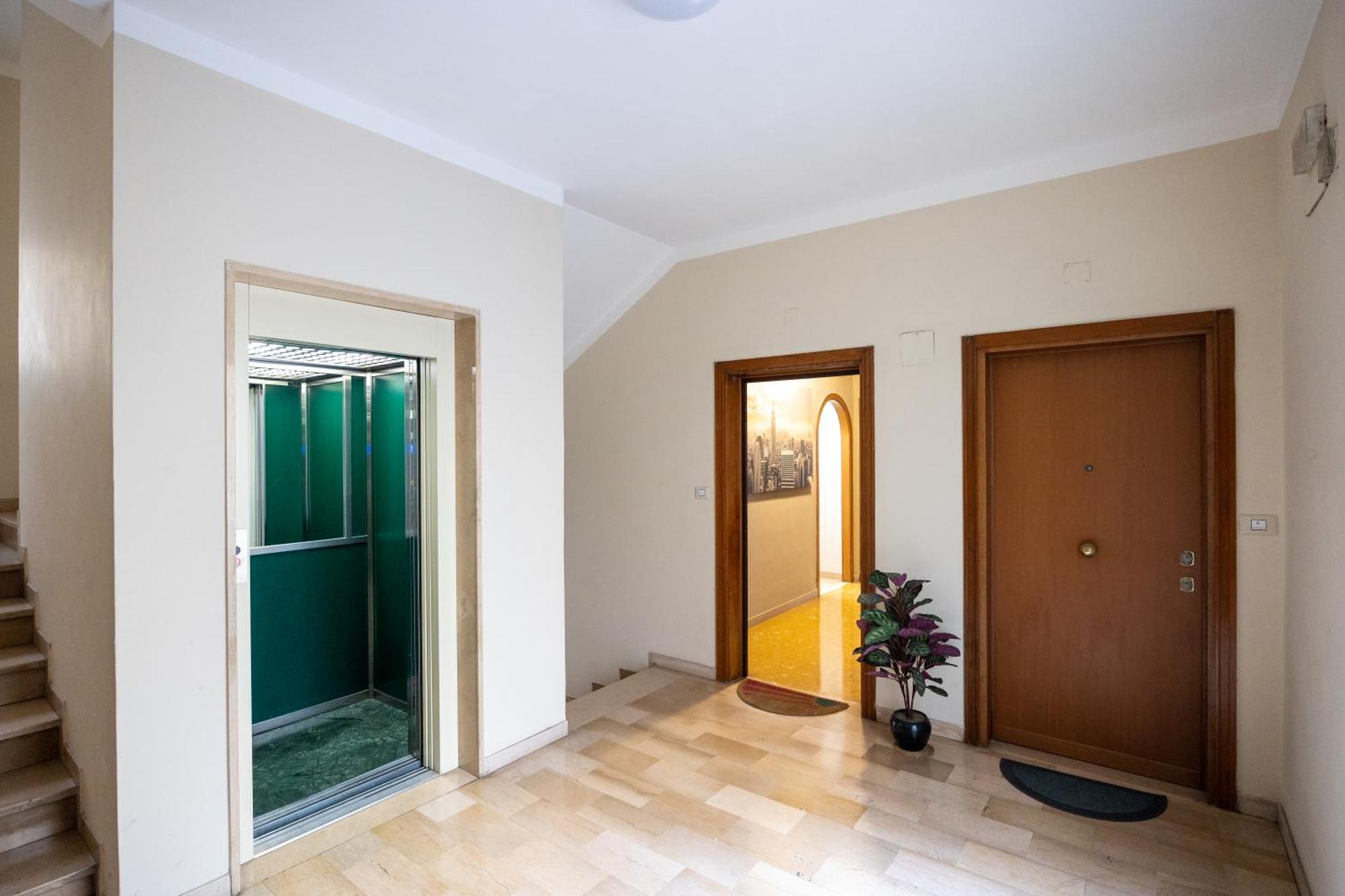 Big Apartment Rome Air Conditioning Wifi Netflix 90 Mq Luaran gambar