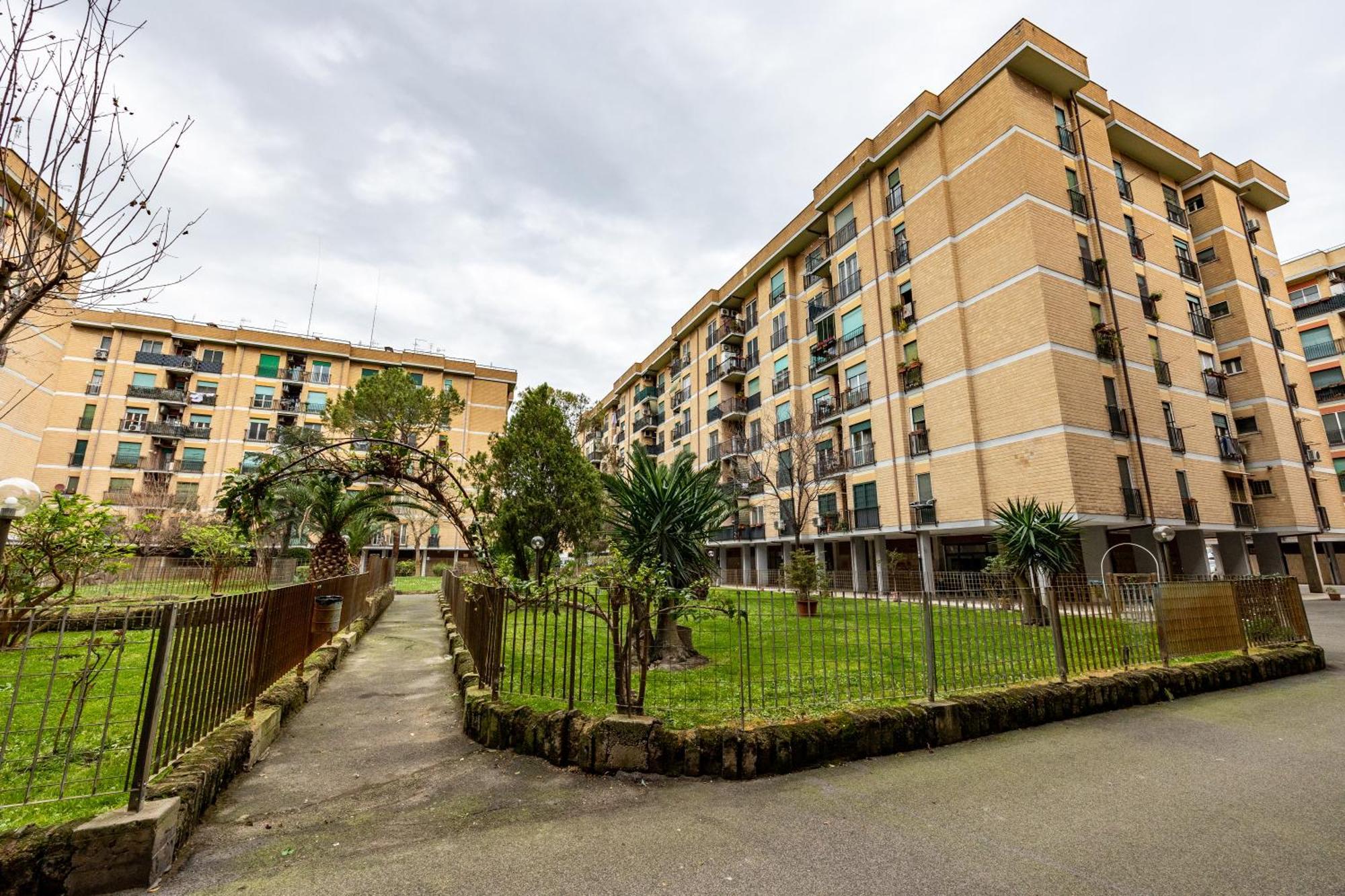 Big Apartment Rome Air Conditioning Wifi Netflix 90 Mq Luaran gambar